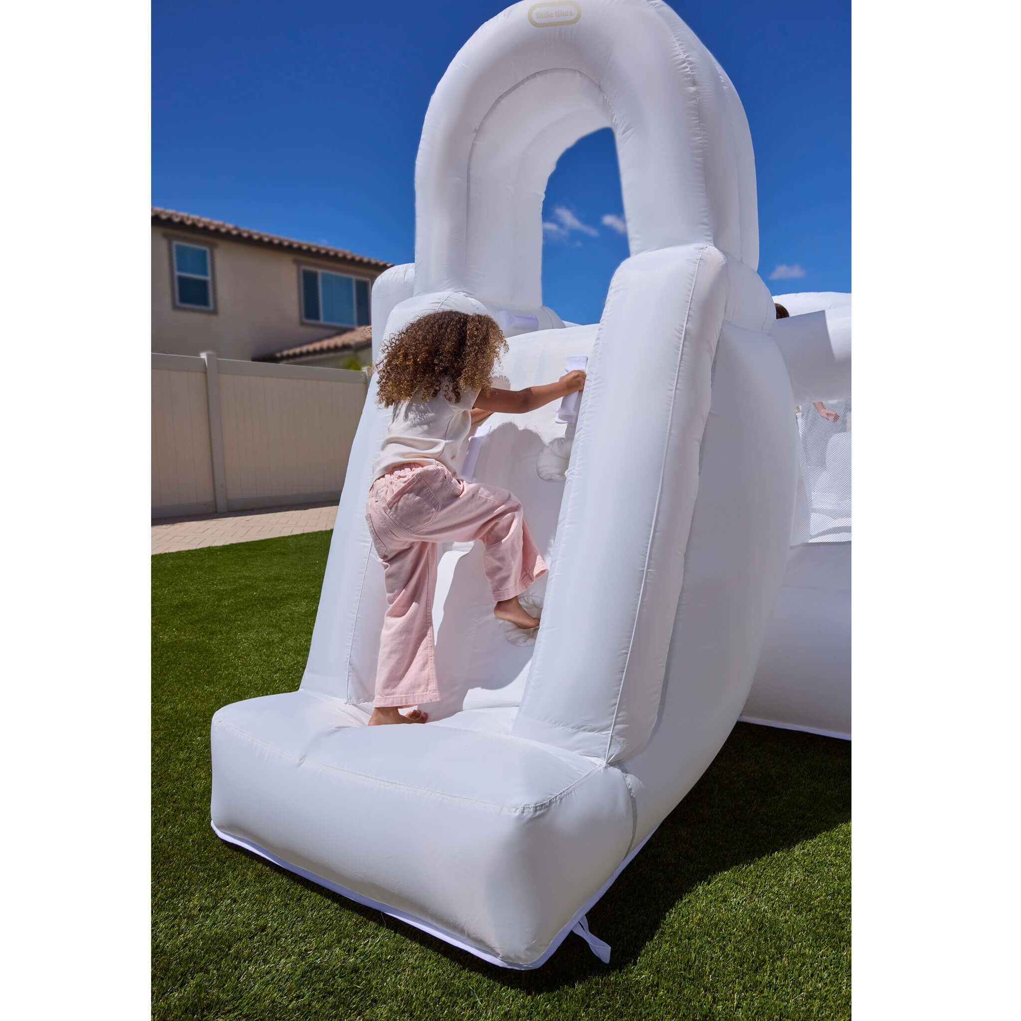 Little Tikes White – Cloud Collection Jump ‘n Double Slide Bouncer - Image 3