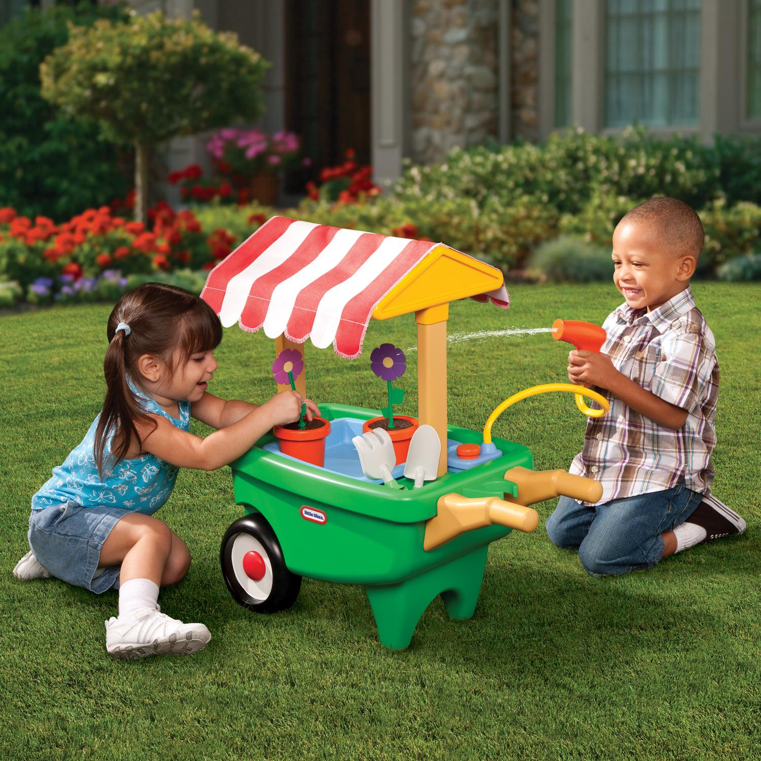Little Tikes 2-in-1 Garden Cart & Wheelbarrow Toy - Image 4