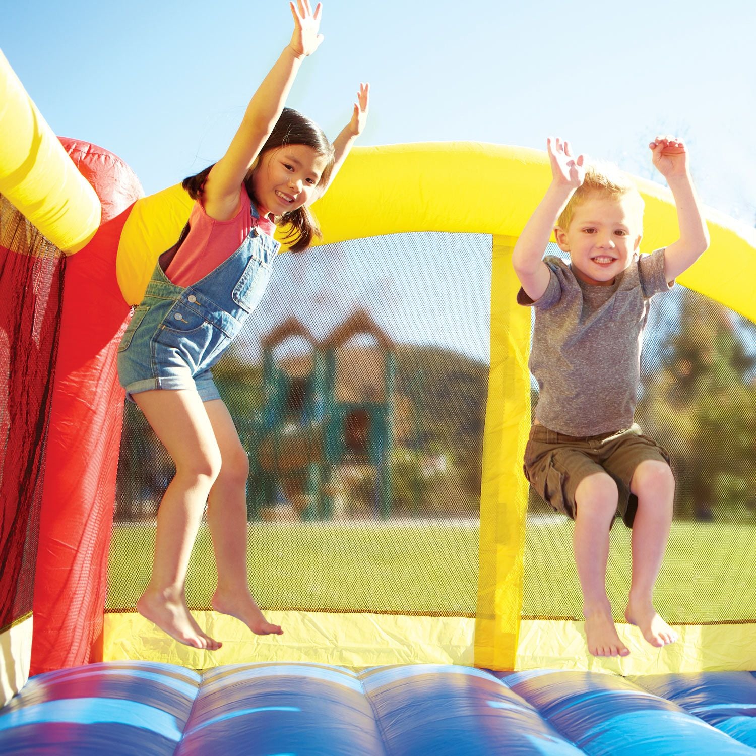 Little Tikes Jump 'n Slide Bouncer Toy - Image 4