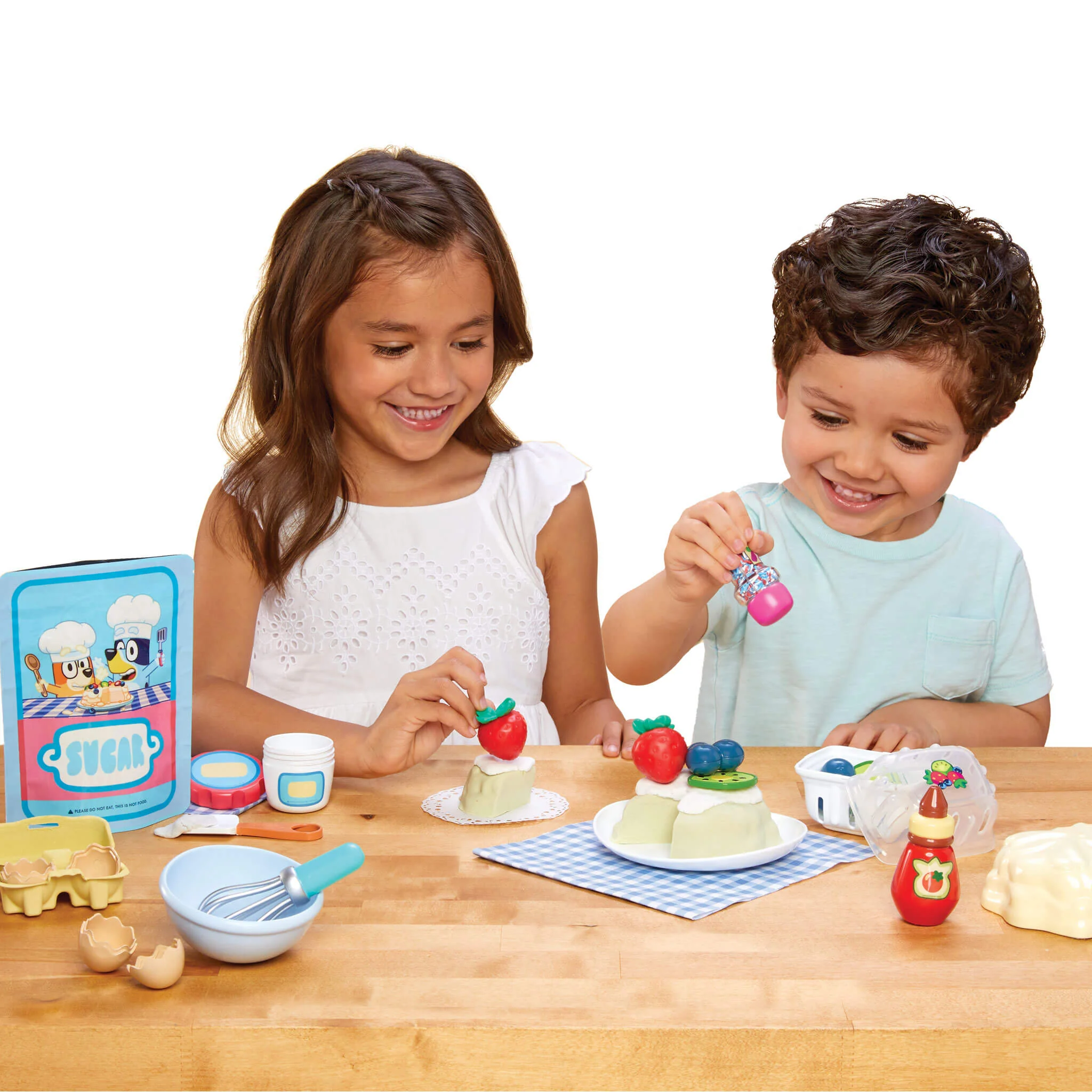 Little Tikes Pavlova Kit – Creative Chefs Bluey Utensil - Image 2