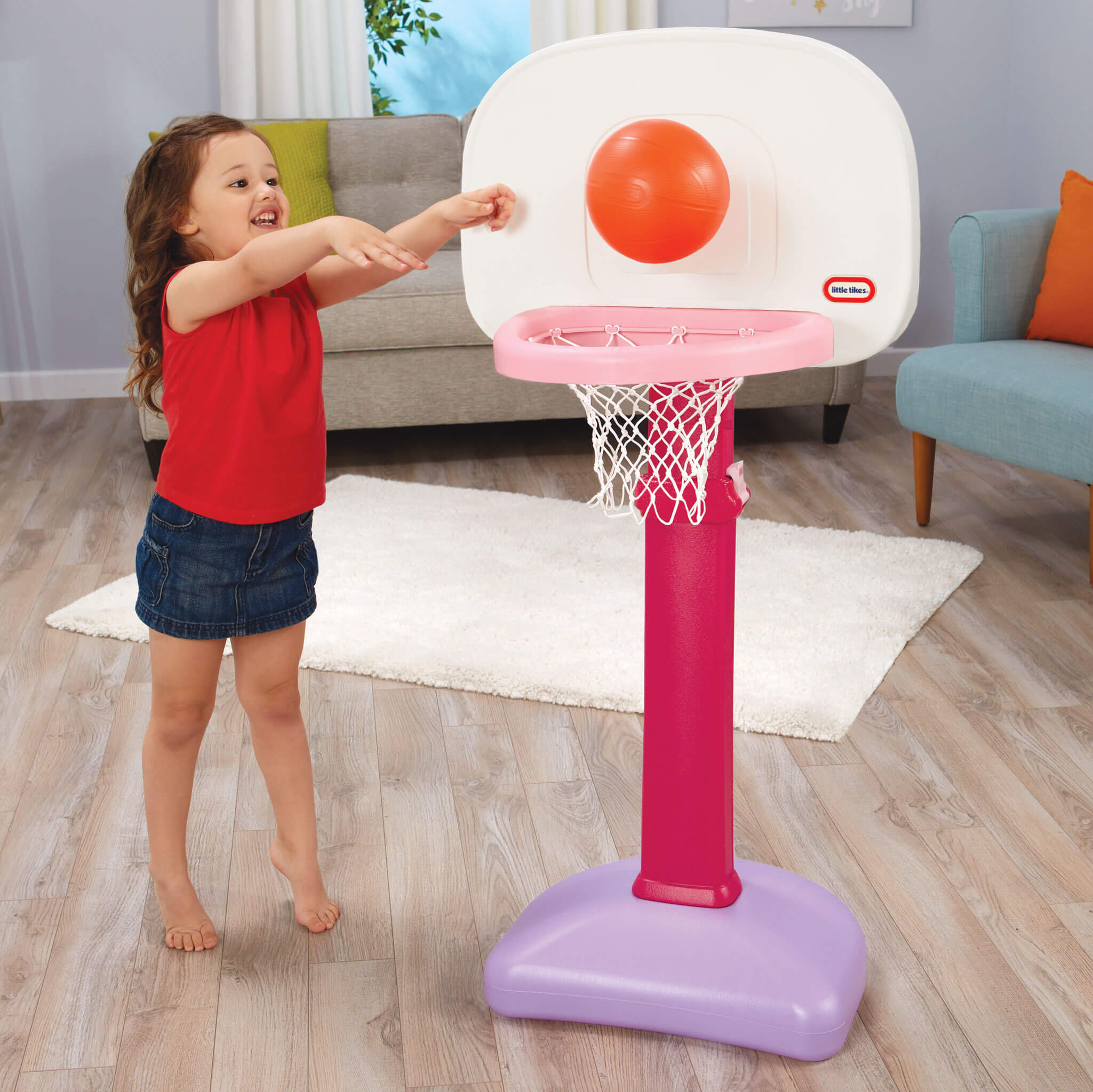 Little Tikes TotSports Easy Score Pink Basketball Set with 3 Basketballs - Image 3